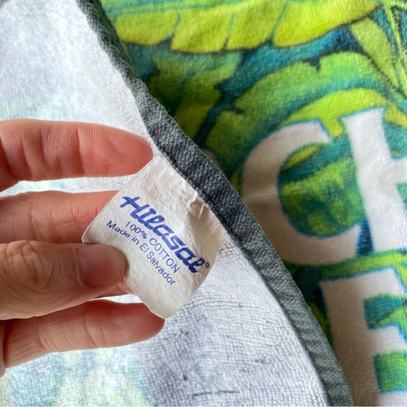 Busch Gardens, White Tiger, Blue Eyes.Towel 55x27 Vintage. Beach Towel. - Picture 6 of 8